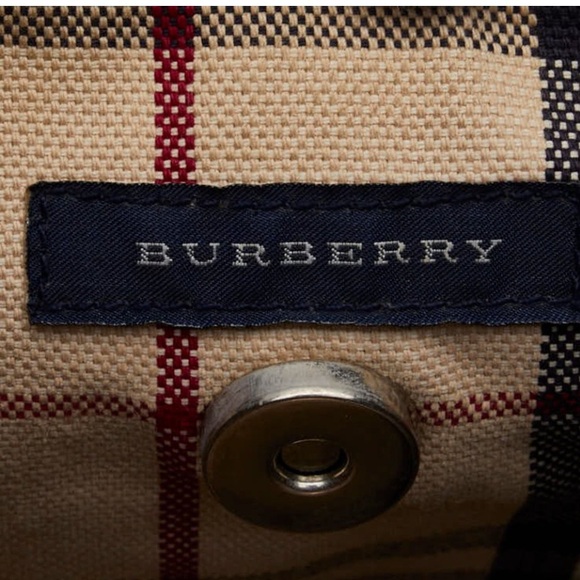 Authentic Burberry bag 🔥🔥 - Picture 10 of 11